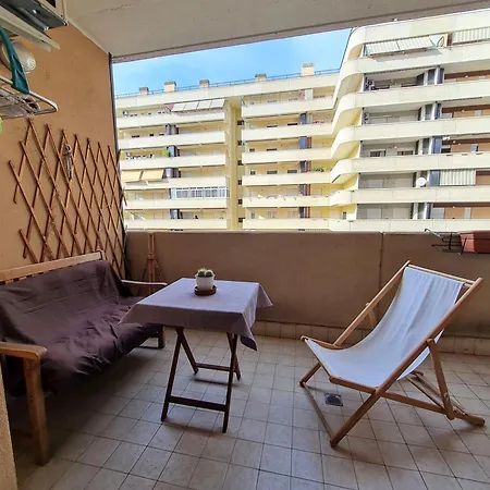 Cozy Flat In Řím